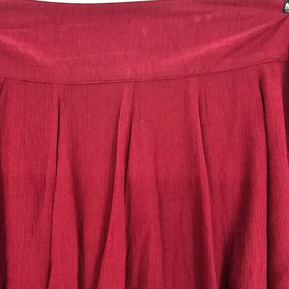 Francesca's Alya Woman size L Red Gauze Floral Embroidered Flowy Mini Skirt Boho - Picture 4 of 8